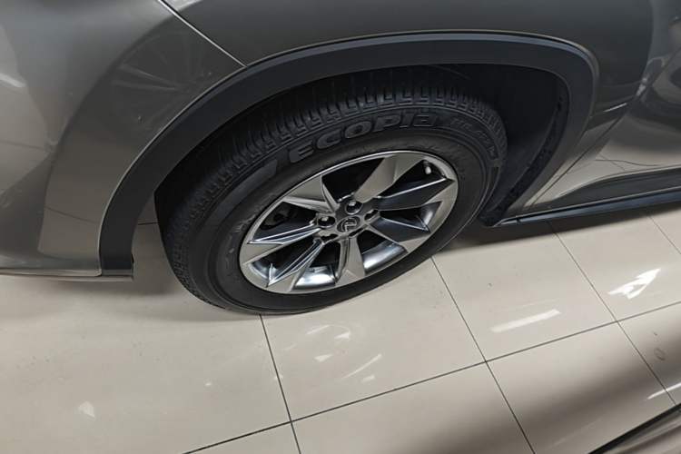Used Lexus RX 2016 300 Two-Wheel Drive Comfort Edition China VI Standard Left Front Wheel Hub