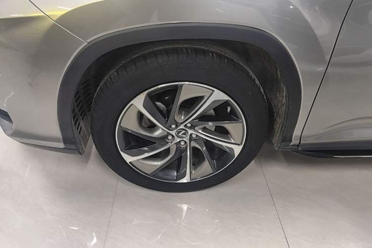 Used Lexus RX 2016 300 4x4 Elegant Edition China V-standard Left Front Wheel Hub