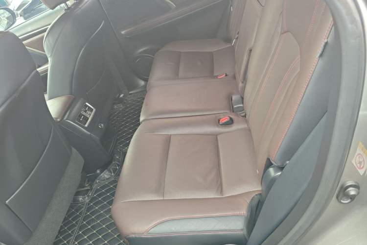 Used Lexus RX 2016 300 4x4 Elegant Edition China VI Left Rear Seat