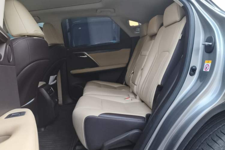 Used Lexus RX 2016 300 4x4 Luxury Edition China V Standard Left Rear Seat
