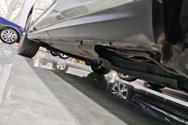 Used Lexus RX 2016 450h Four-Wheel Drive Luxury Edition Left Side Sill
