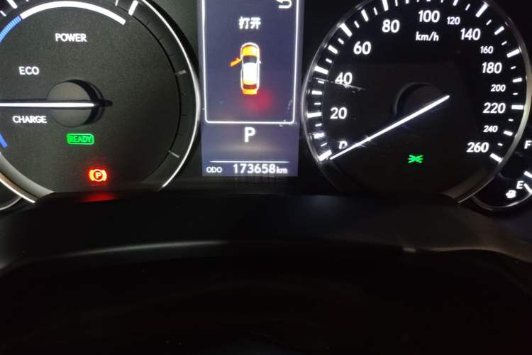 Used Lexus RX 2016 450h Four-Wheel Drive Elegant Edition Odometer Close Up