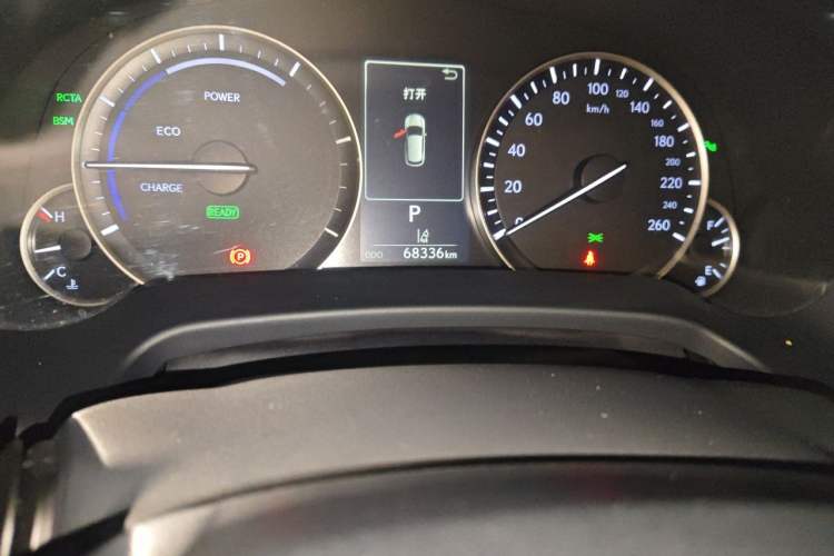 Used Lexus RX 2016 450h Four-Wheel Drive Luxury Edition Odometer Close Up