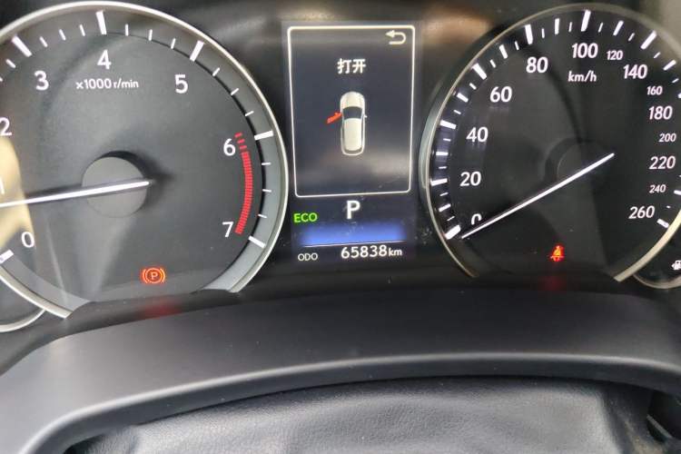 Used Lexus RX 2016 300 4x4 Elegant Edition China VI Odometer Close Up