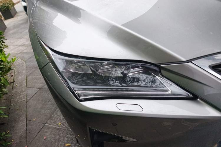 Used Lexus RX 2016 300 4x4 F SPORT Version China V Standard Right Front Headlight