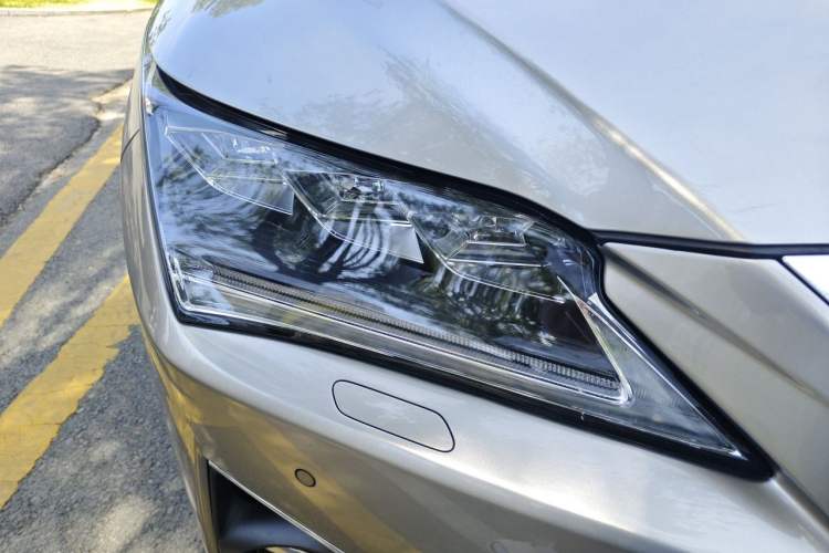 Used Lexus RX 2016 300 4x4 Elegant Edition China VI Right Front Headlight