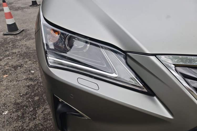 Used Lexus RX 2016 300 Two-Wheel Drive Elite Version China V Standard Right Front Headlight