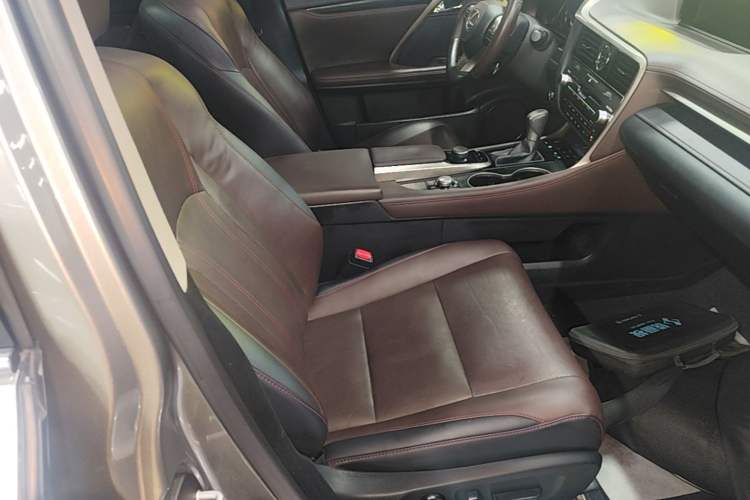 Used Lexus RX 2016 300 4x4 Elegant Edition China V-standard Right Front Seat