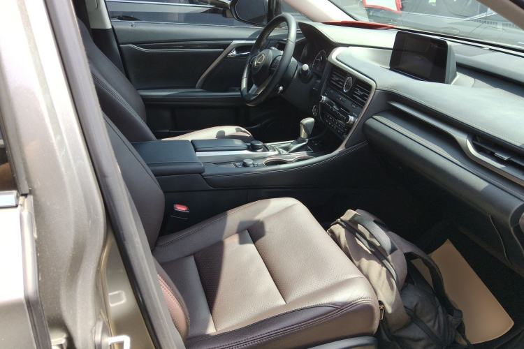 Used Lexus RX 2016 300 Two-Wheel Drive Elite Edition China VI Standard Right Front Seat