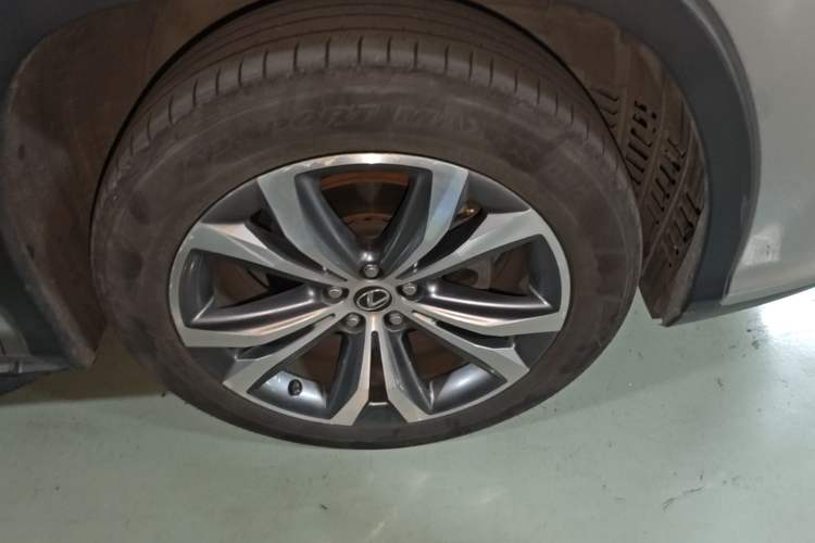 Used Lexus RX 2016 450h Four-Wheel Drive Elegant Edition Right Front Wheel Hub