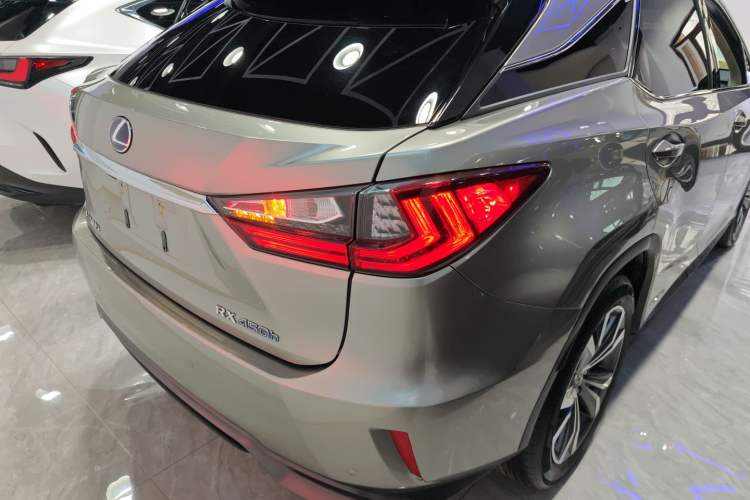 Used Lexus RX 2016 450h Four-Wheel Drive Luxury Edition Right Rear Taillight