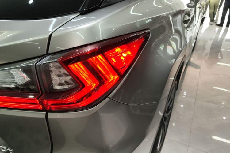 Used Lexus RX 2016 300 4x4 F SPORT Version China V Standard Right Rear Taillight