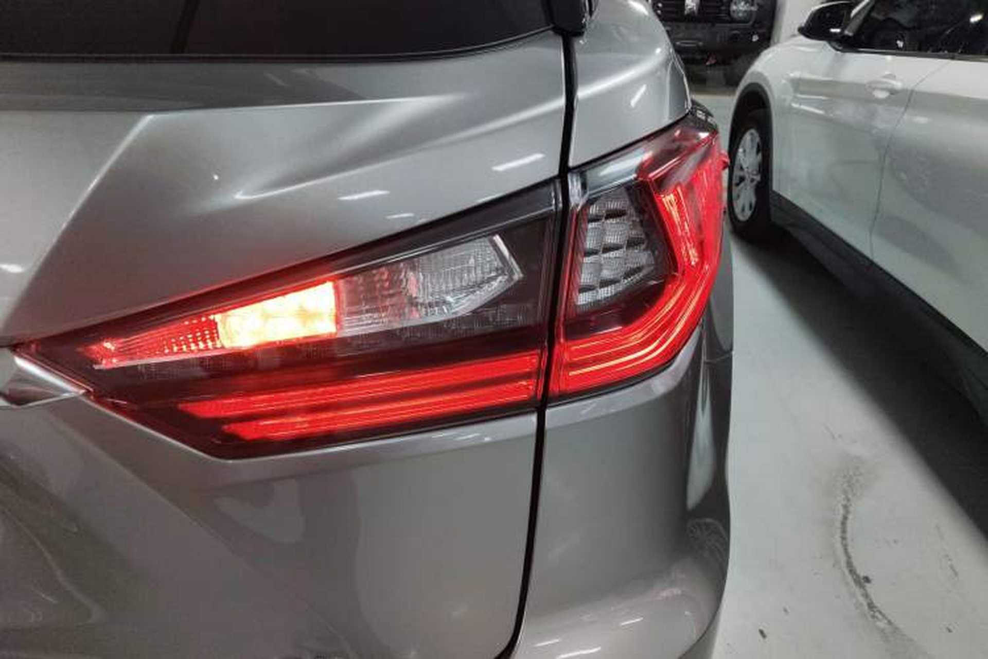 Used Lexus RX 2016 450h Four-Wheel Drive Luxury Edition Right Rear Taillight