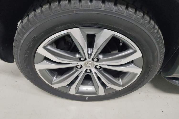 Used Lexus RX 2016 450h Four-Wheel Drive Luxury Edition Right Rear Wheel Hub