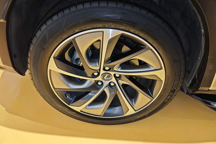 Used Lexus RX 2016 300 4x4 Elegant Edition China V-standard Right Rear Wheel Hub