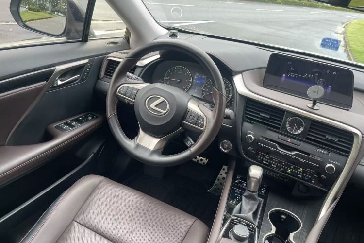 Used Lexus RX 2016 300 Two-Wheel Drive Comfort Edition China VI Standard Steering Wheel