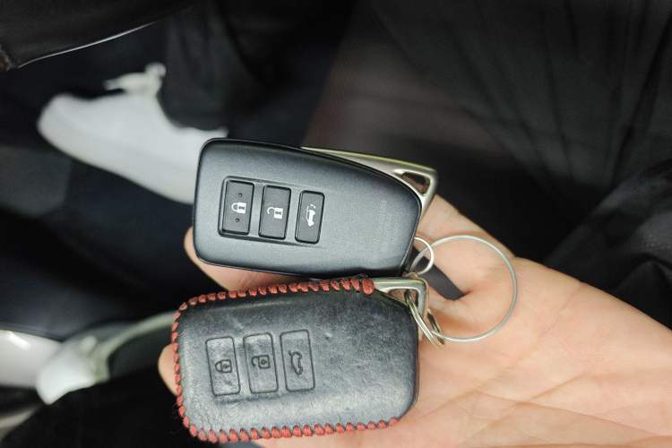 Used Lexus RX 2016 300 4x4 Elegant Edition China V-standard Vehicle Key