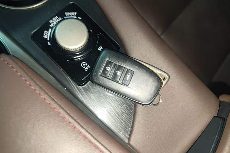 Used Lexus RX 2016 300 4x4 Elegant Edition China V-standard Vehicle Key