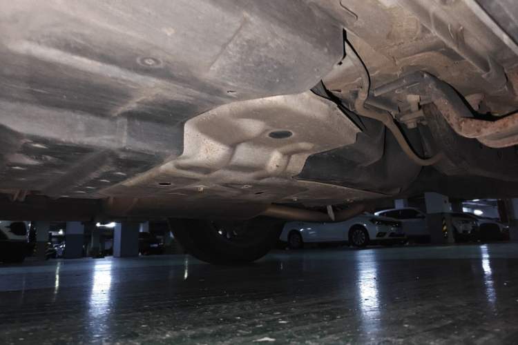 Used Lexus RX 2016 300 4x4 F SPORT Version China VI Standard Chassis Rear Right