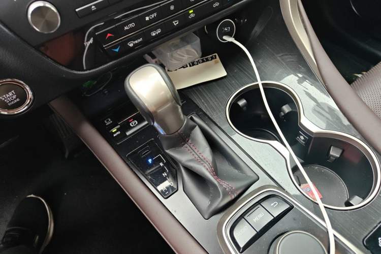 Used Lexus RX 2016 300 4x4 Elegant Edition China VI Gear Lever