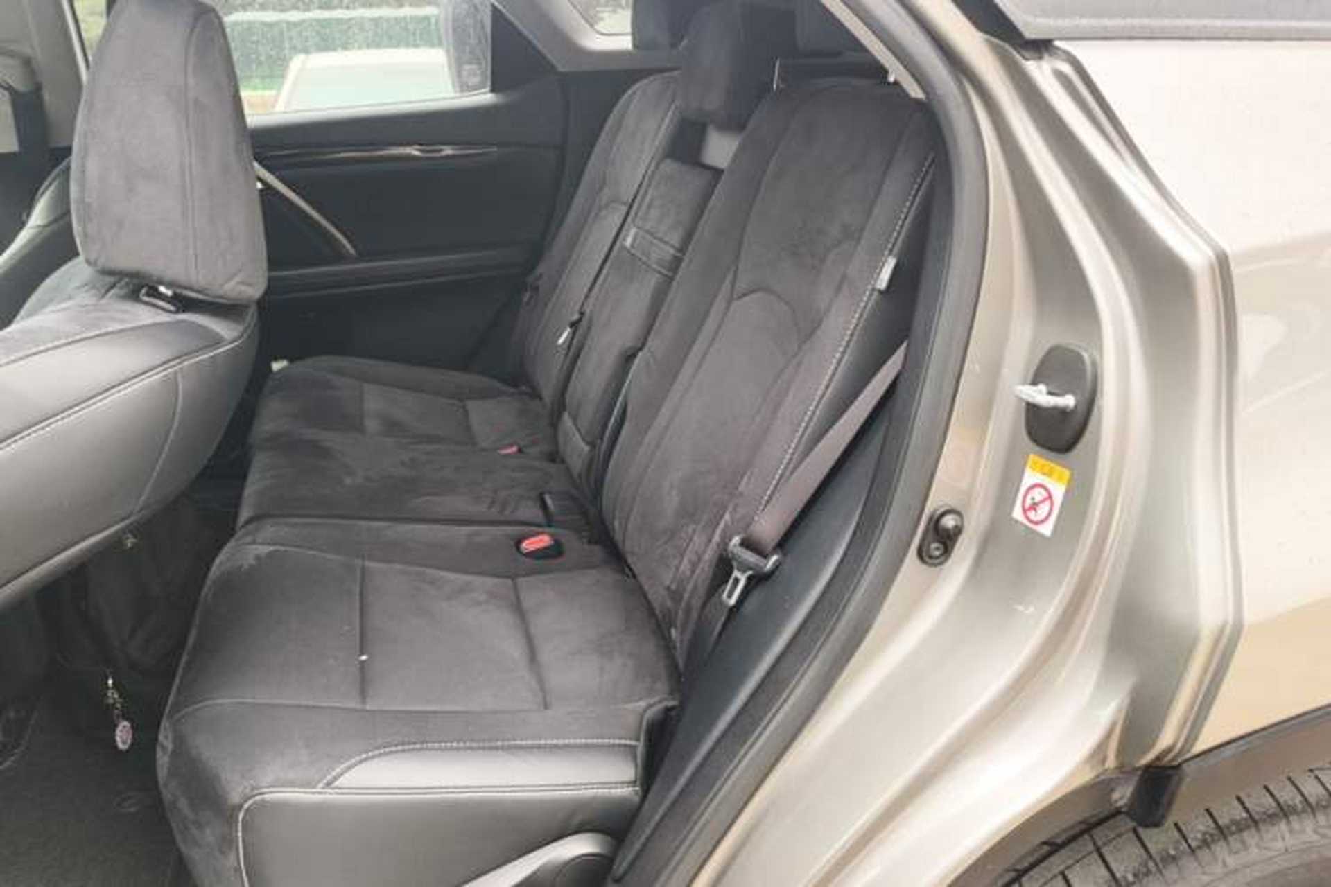 Used Lexus RX 2016 300 Two-Wheel Drive Elite Version China V Standard Left Rear Seat