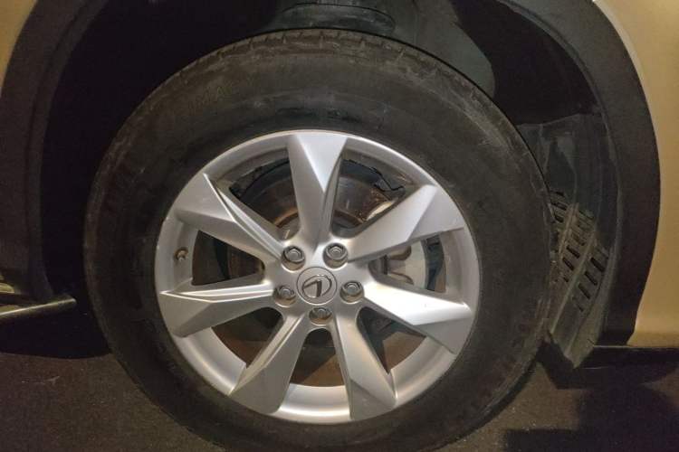 Used Lexus RX 2016 300 Two-Wheel Drive Elite Version China V Standard Right Front Wheel Hub