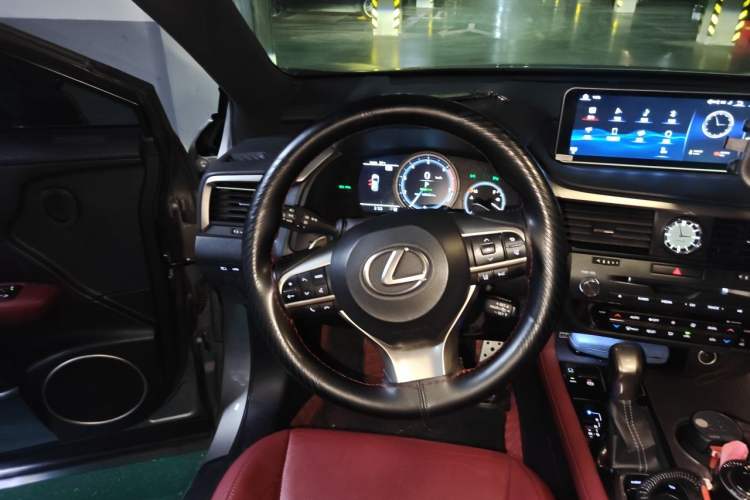 Used Lexus RX 2016 300 4x4 F SPORT Version China VI Standard Steering Wheel