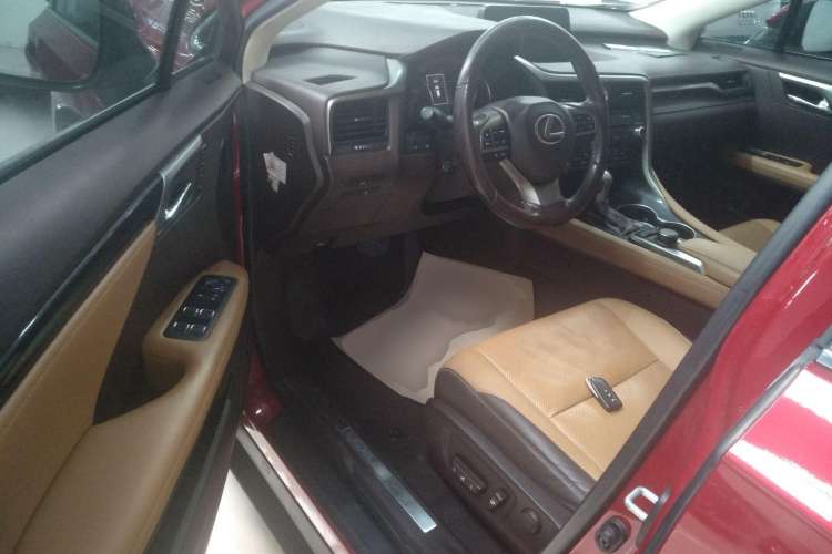 Used Lexus RX 2016 300 4x4 Elegant Edition China V-standard Driver Seat