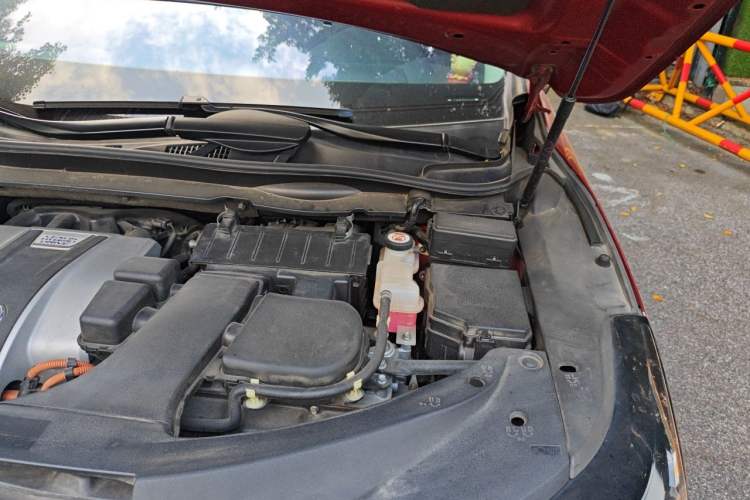Used Lexus RX 2016 450h Four-Wheel Drive Luxury Edition Engine Bay Left