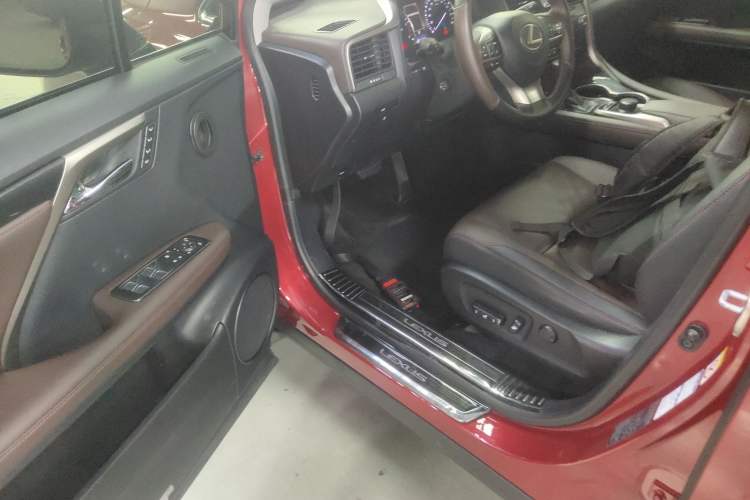 Used Lexus RX 2016 300 4x4 Elegant Edition China V-standard Interior 3
