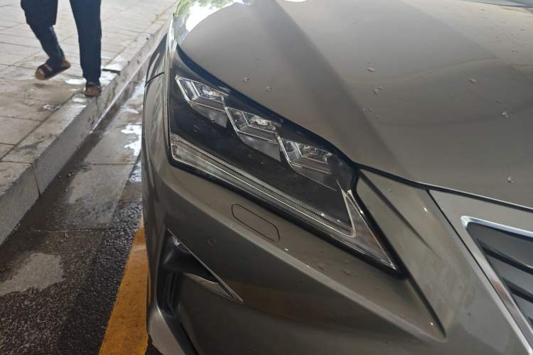 Used Lexus RX 2016 450h Four-Wheel Drive Luxury Edition Right Front Headlight