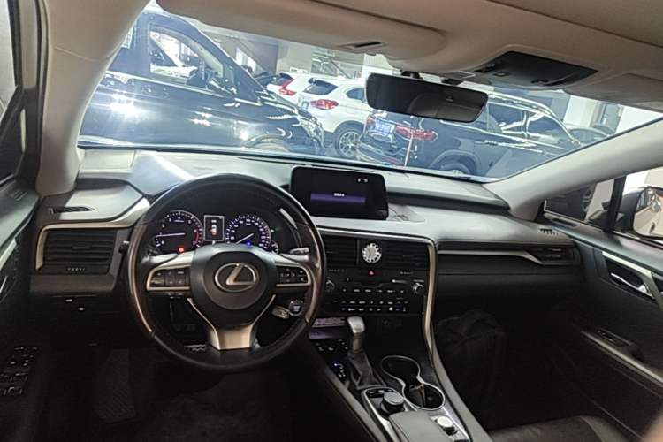 Used Lexus RX 2016 300 4x4 Elegant Edition China VI Center Console
