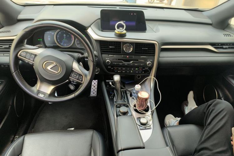 Used Lexus RX 2016 300 4x4 F SPORT Version China VI Standard Center Console