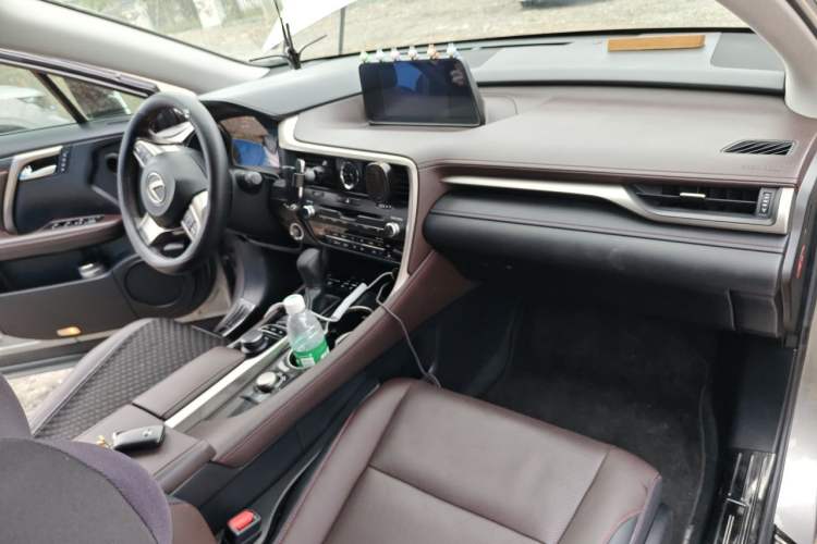 Used Lexus RX 2016 300 4x4 Elegant Edition China VI Center Console