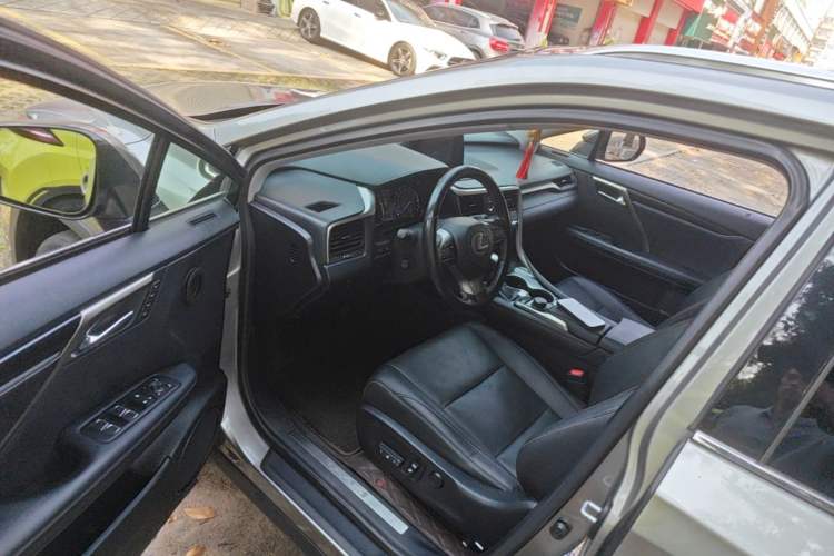 Used Lexus RX 2016 300 4x4 Elegant Edition China V-standard Driver Seat