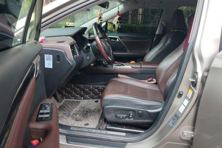 Used Lexus RX 2016 300 4x4 Elegant Edition China V-standard Driver Seat