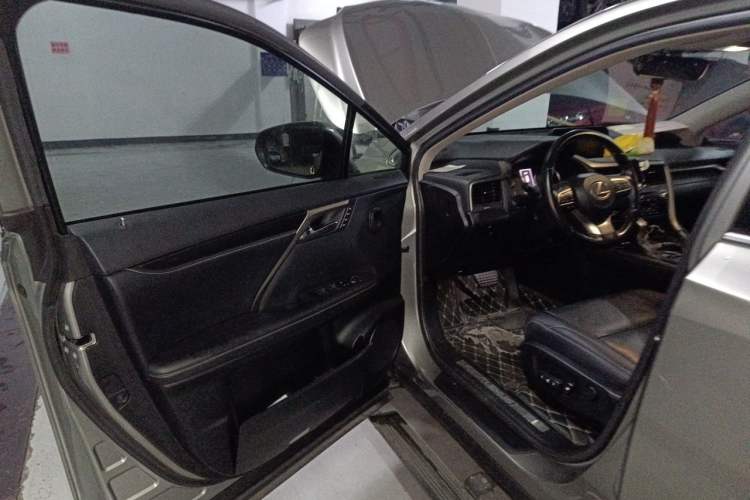 Used Lexus RX 2016 300 4x4 Elegant Edition China V-standard Driver Seat