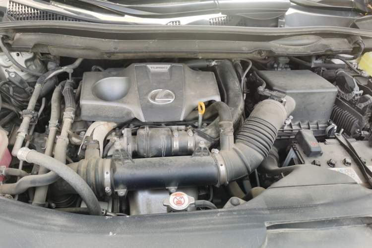 Used Lexus RX 2016 300 4x4 Elegant Edition China VI Engine Bay