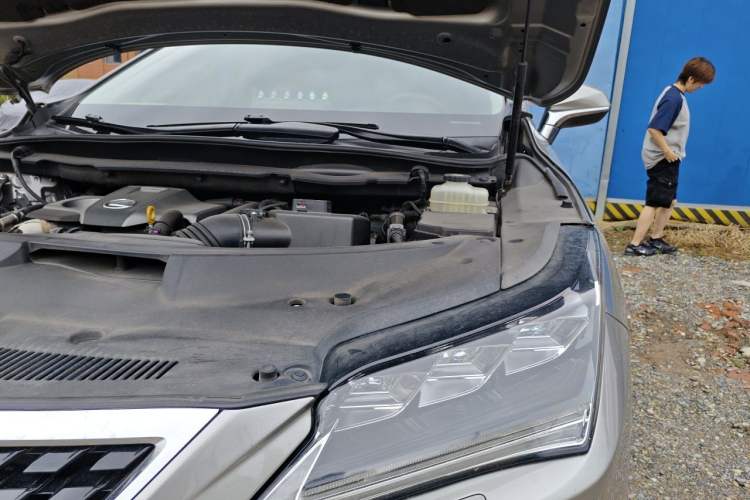 Used Lexus RX 2016 300 4x4 Elegant Edition China VI Engine Bay Left