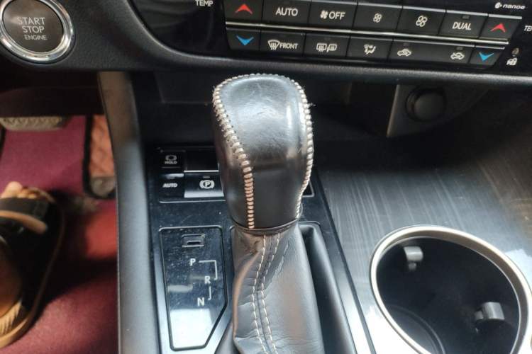 Used Lexus RX 2016 300 Two-Wheel Drive Elite Version China V Standard Gear Lever
