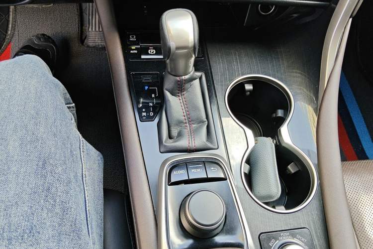 Used Lexus RX 2016 300 4x4 Elegant Edition China V-standard Gear Lever