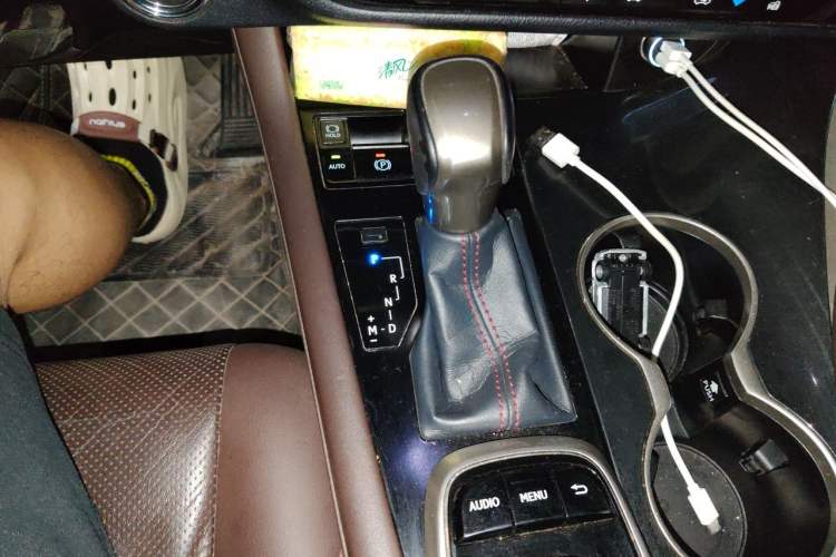 Used Lexus RX 2016 300 4x4 Elegant Edition China V-standard Gear Lever