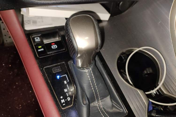 Used Lexus RX 2016 300 4x4 F SPORT Version China V Standard Gear Lever
