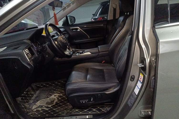 Used Lexus RX 2016 300 4x4 Elegant Edition China V-standard Left Front Seat