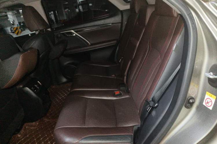 Used Lexus RX 2016 300 4x4 Elegant Edition China V-standard Left Rear Seat