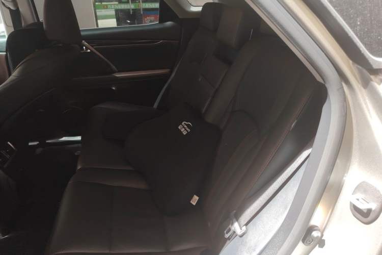 Used Lexus RX 2016 300 4x4 Elegant Edition China V-standard Left Rear Seat