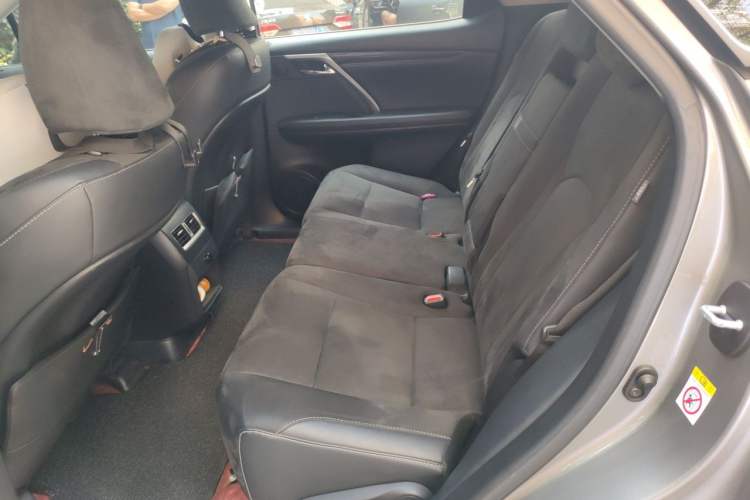 Used Lexus RX 2016 300 Two-Wheel Drive Elite Version China V Standard Left Rear Seat