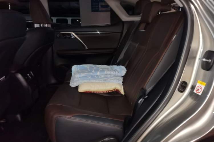 Used Lexus RX 2016 450h Four-Wheel Drive Elegant Edition Left Rear Seat