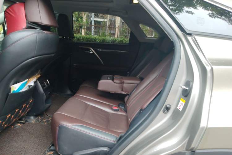 Used Lexus RX 2016 300 4x4 Elegant Edition China V-standard Left Rear Seat
