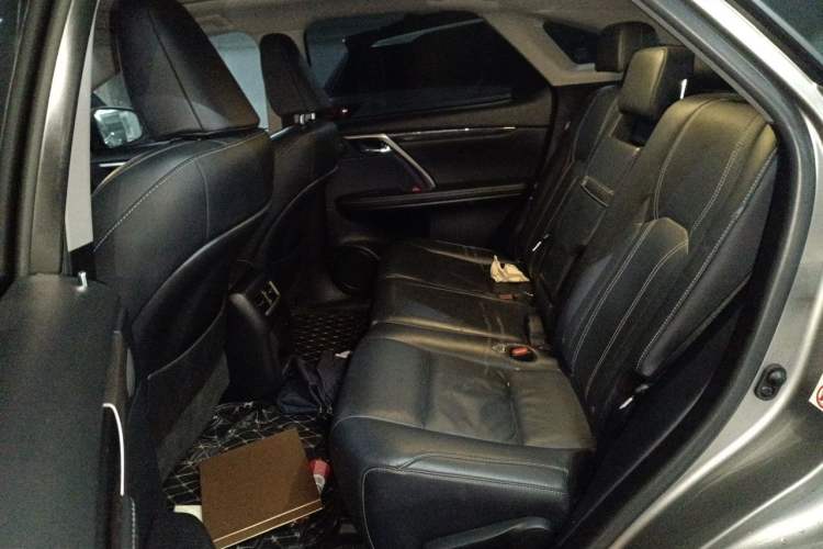Used Lexus RX 2016 300 4x4 Elegant Edition China V-standard Left Rear Seat
